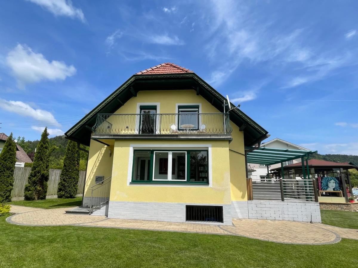 Apartment Schlossbergblick Griffen Buitenkant foto